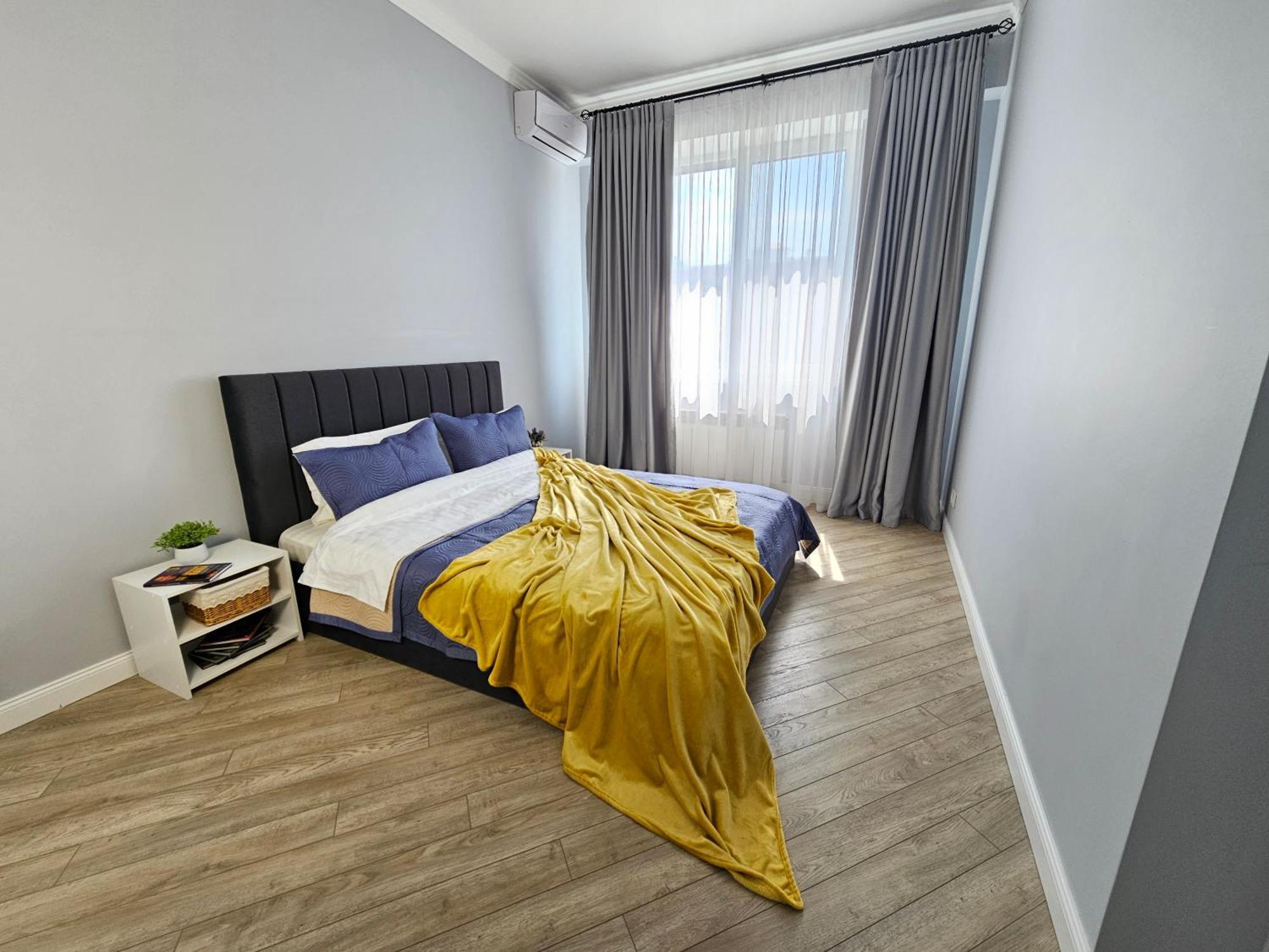 3 Room Gagarin Park Residential Complex Near Mega Shopping Mall Алматы Экстерьер фото