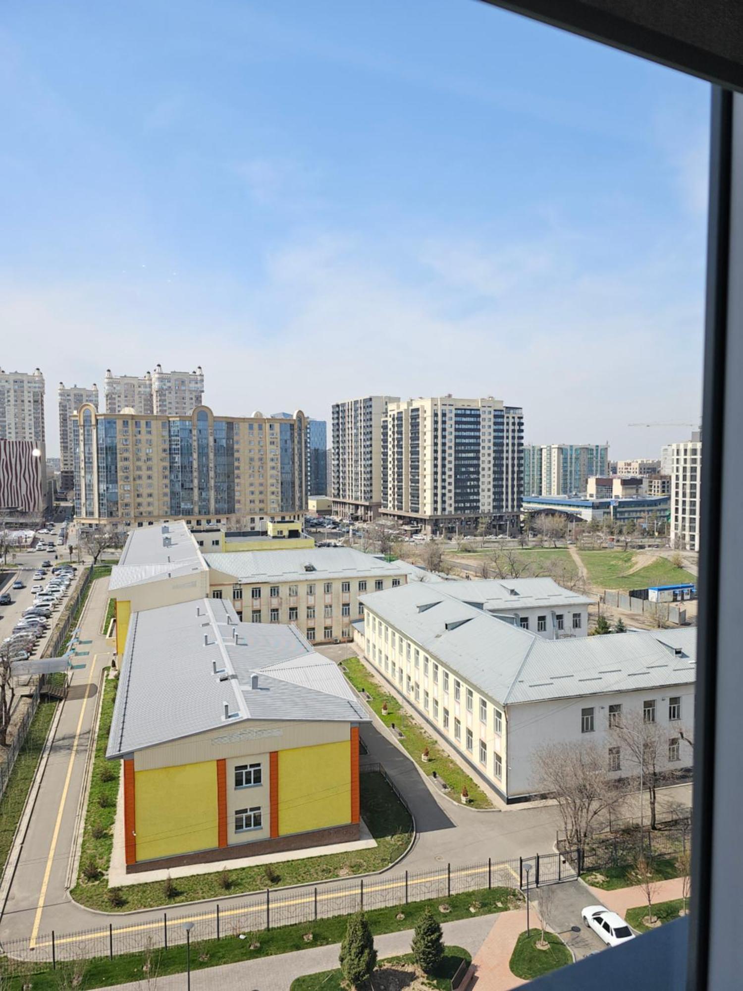 3 Room Gagarin Park Residential Complex Near Mega Shopping Mall Алматы Экстерьер фото